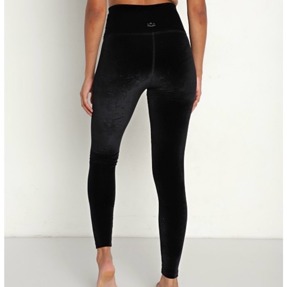 Beyond Yoga Velvet High Waisted Midi Leggings - Picture 2 of 5